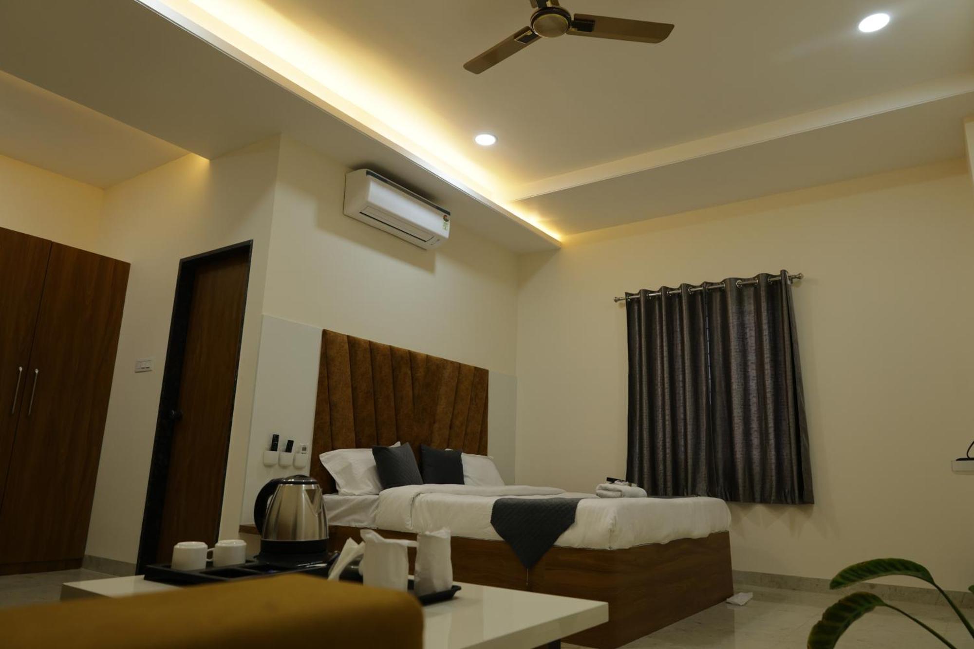 Hotel The Prime Land Hoshangabad Kültér fotó